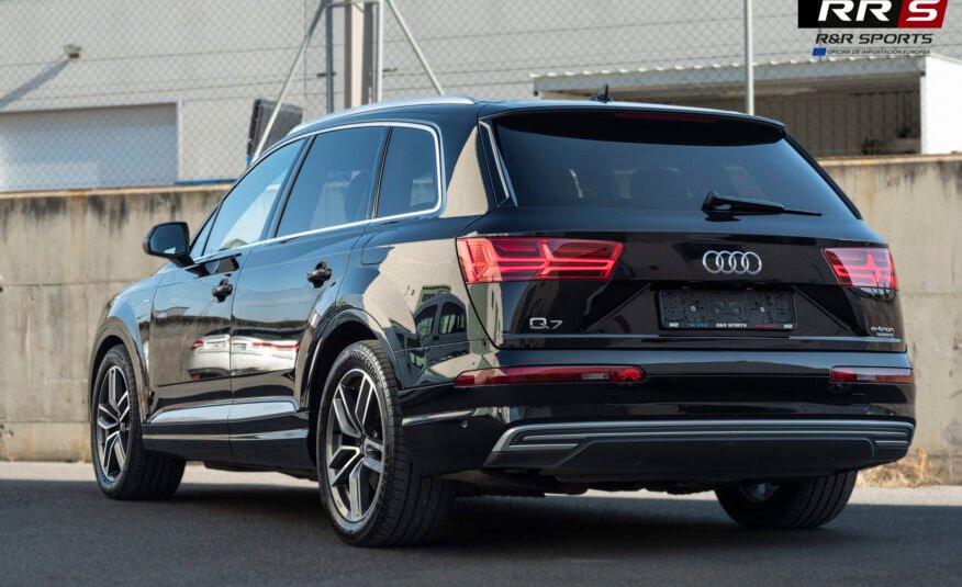 AUDI Q7 e-tron 3.0 TDI etron quattro tiptronic Design