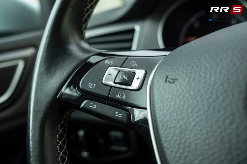VOLKSWAGEN Golf Sportsvan 1.6 TDI Bluemotion