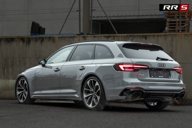 AUDI RS4 Performance