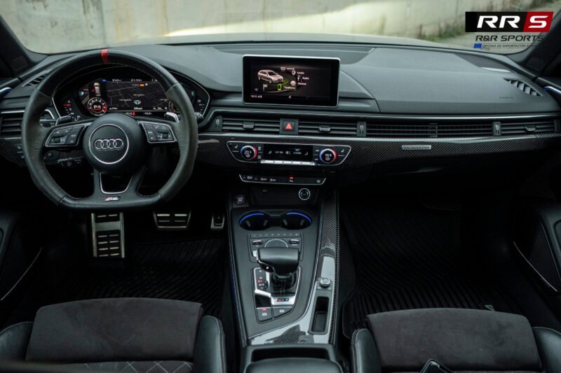 AUDI RS4 Performance