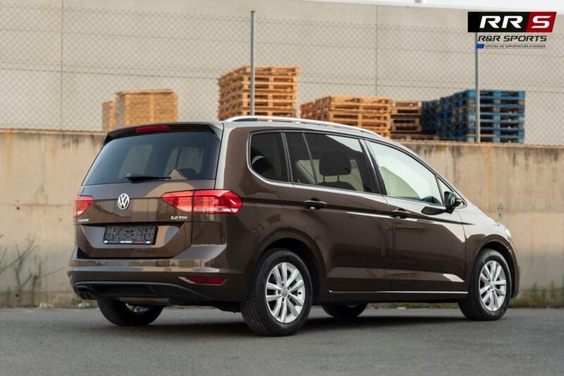 VOLKSWAGEN Touran Advanced
