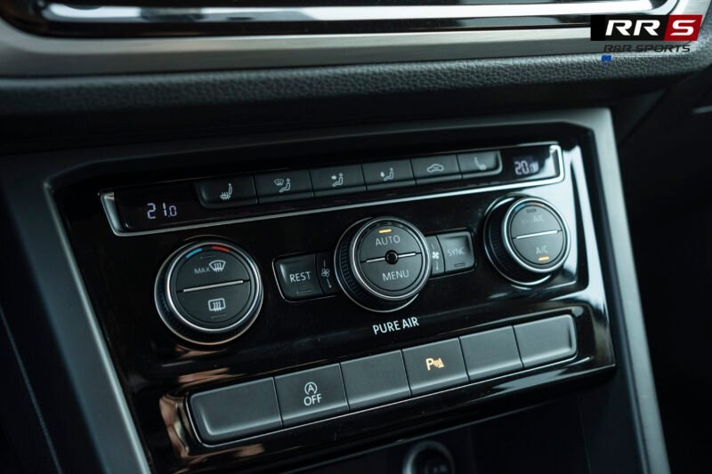 VOLKSWAGEN Touran Advanced