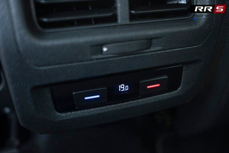 VOLKSWAGEN Touran Advanced