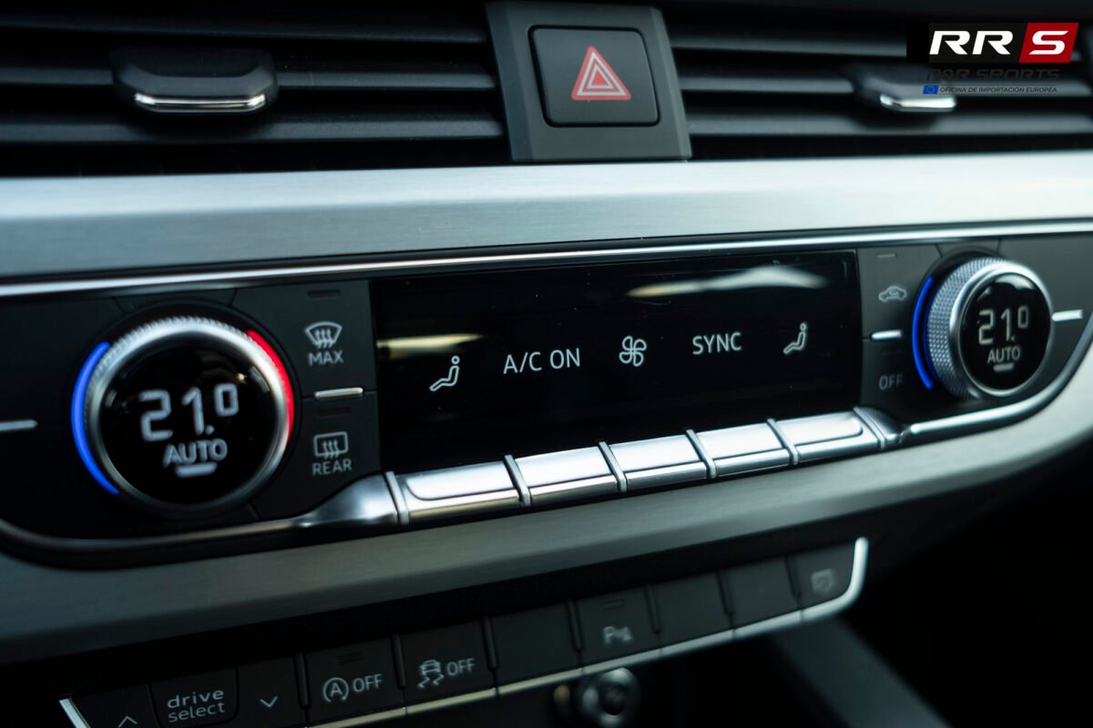 AUDI A4 35 TDI Sline