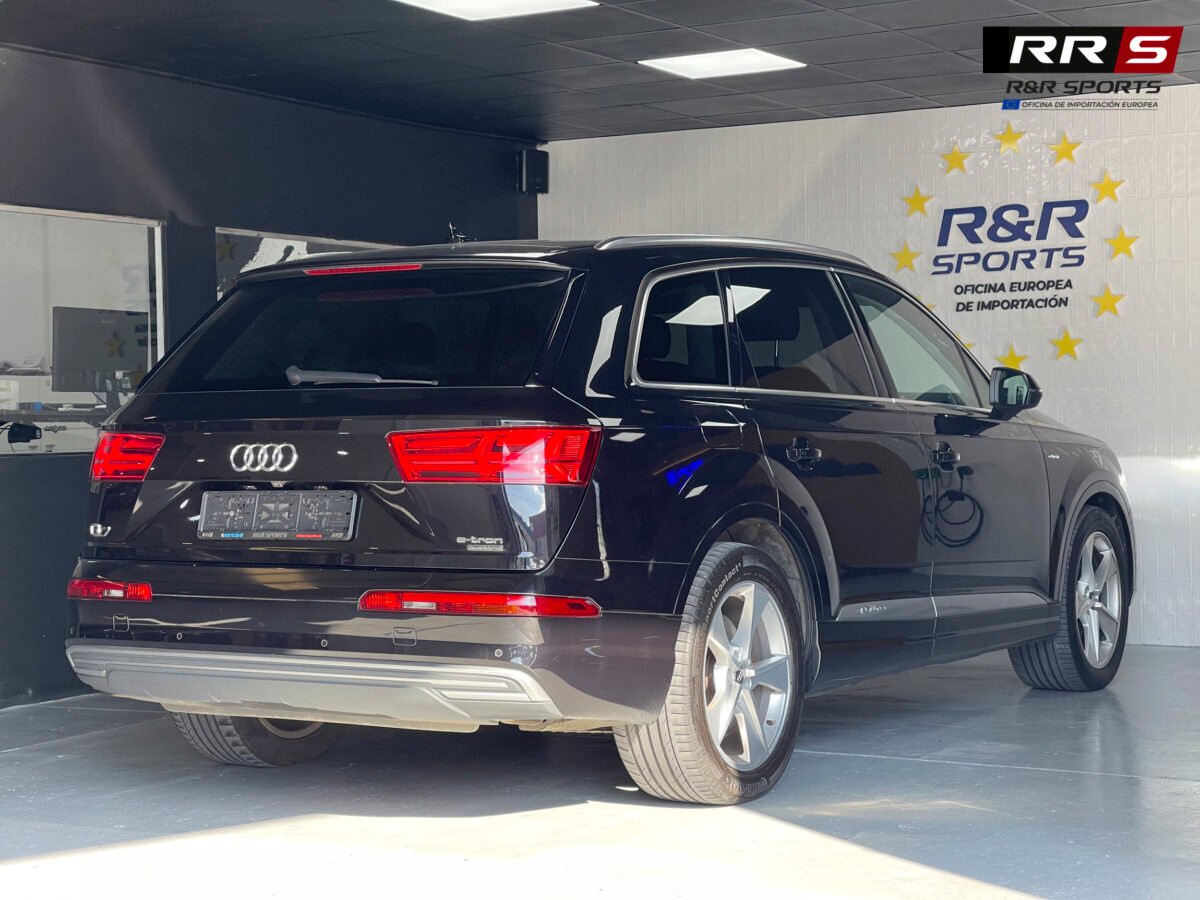 AUDI Q7 e-tron 3.0 TDI quattro tiptronic