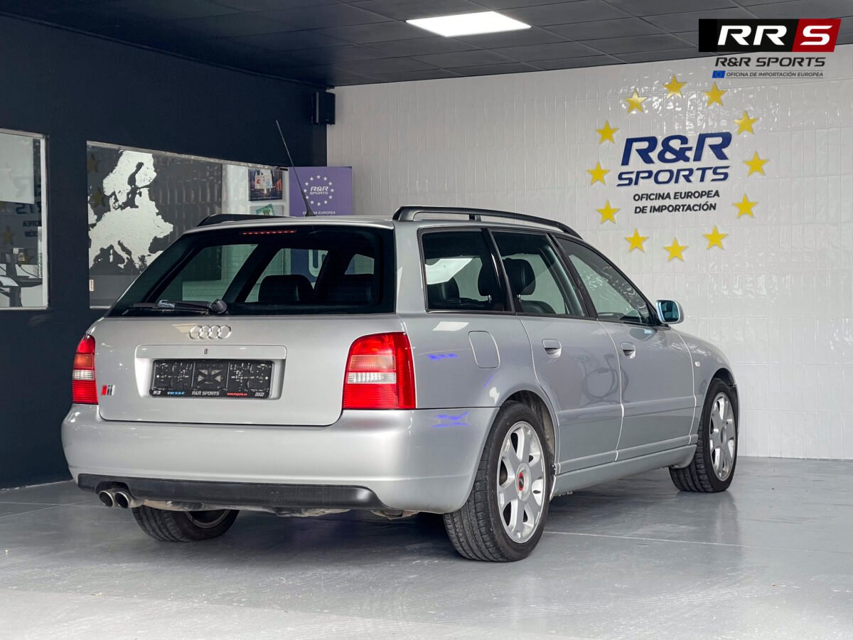 AUDI S4 2.7 Quattro Avant