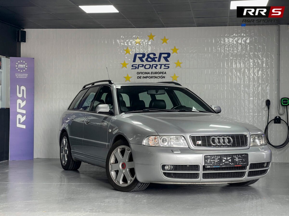 AUDI S4 2.7 Quattro Avant