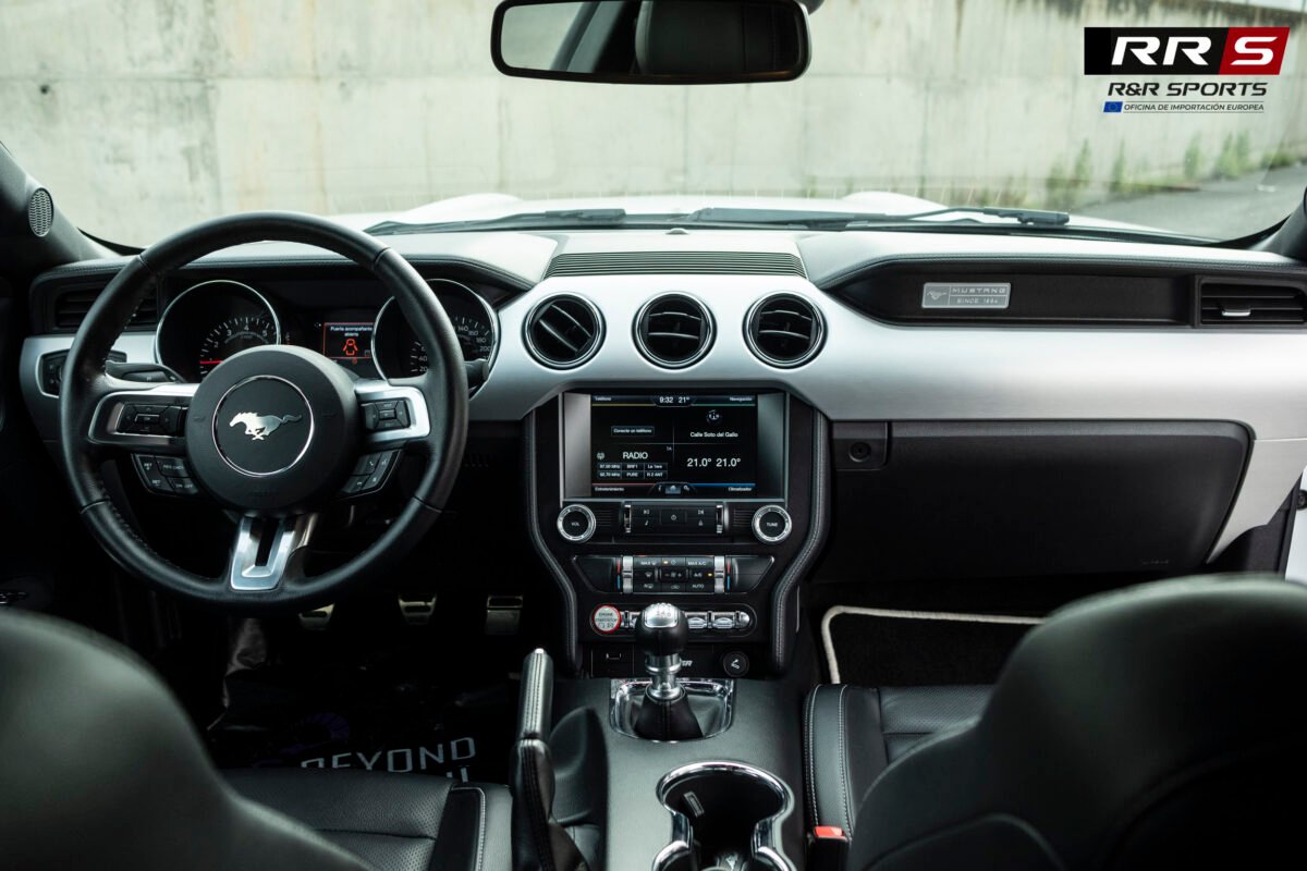 FORD Mustang Ecoboost 2.3