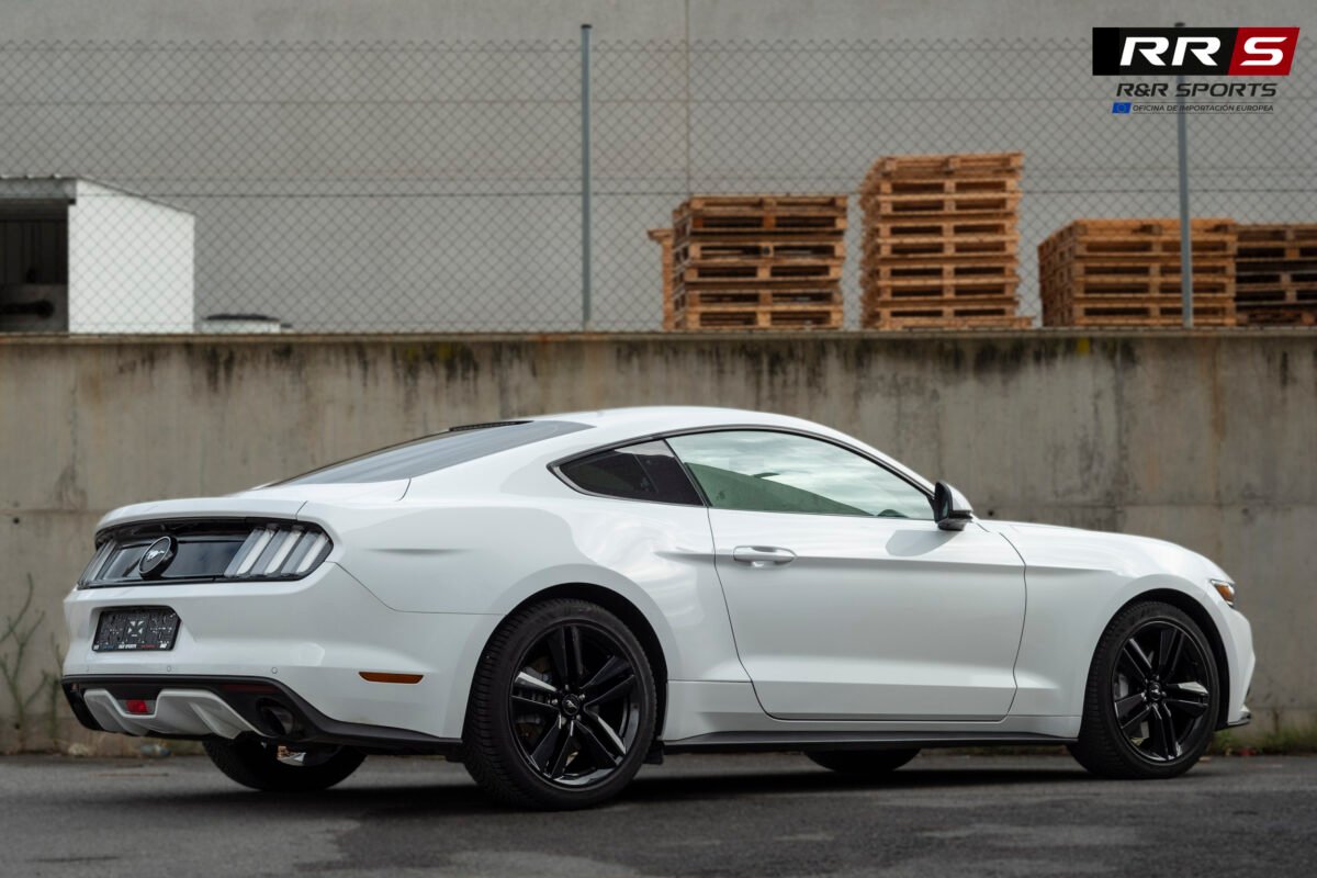 FORD Mustang Ecoboost 2.3
