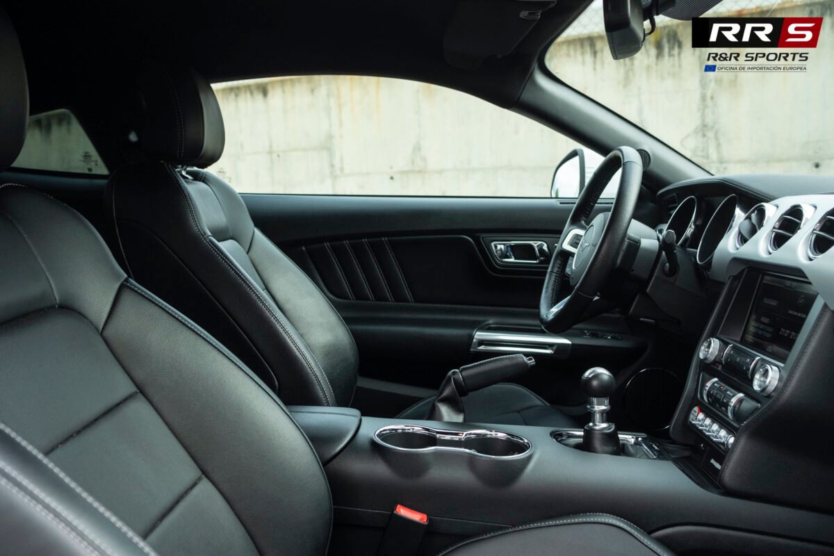 FORD Mustang Ecoboost 2.3