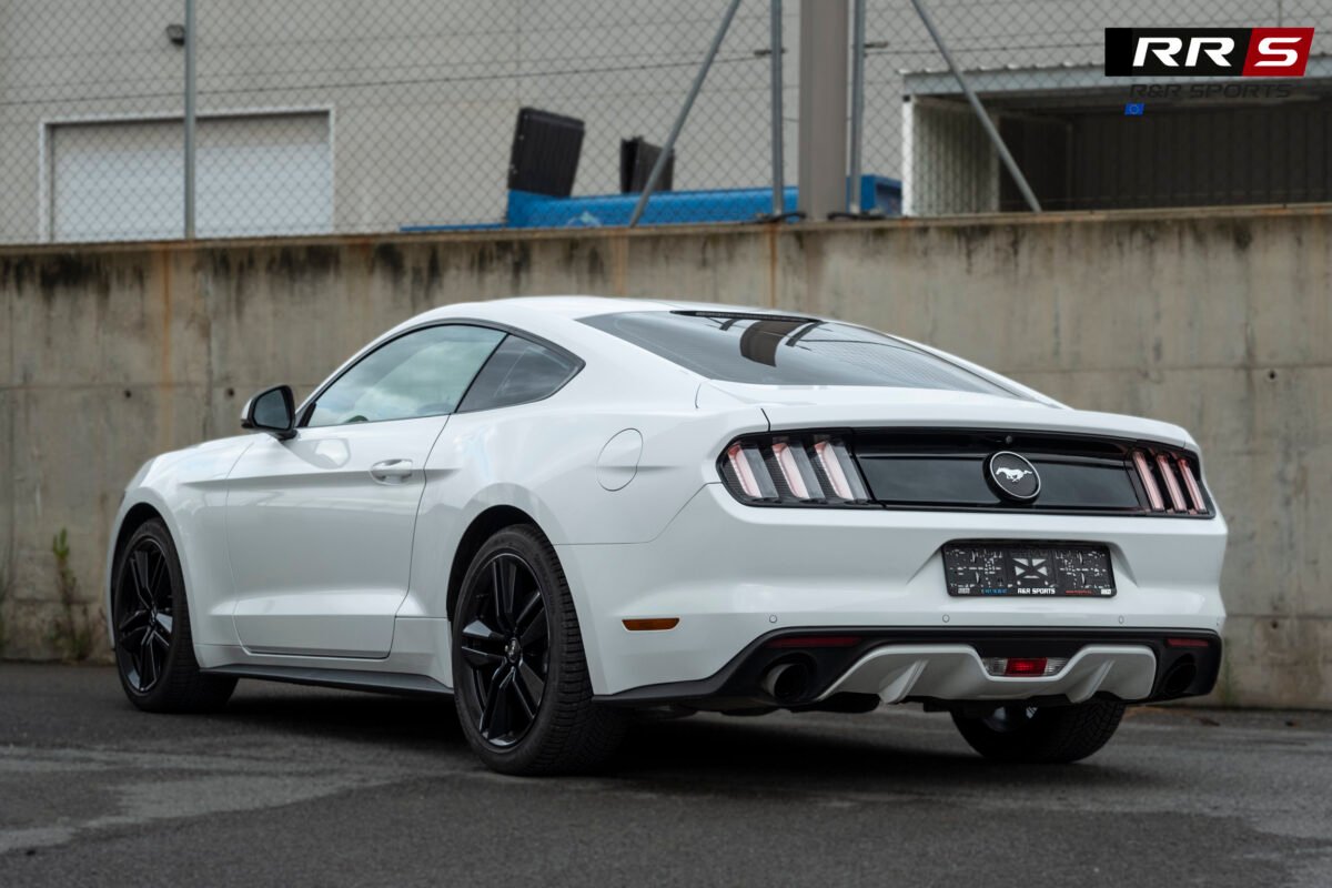FORD Mustang Ecoboost 2.3