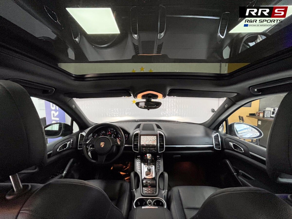 PORSCHE Cayenne 3.0 V6