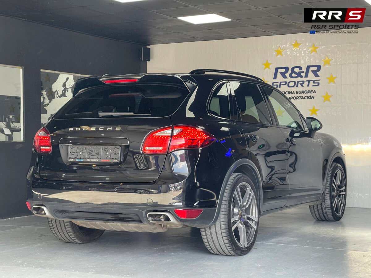 PORSCHE Cayenne 3.0 V6