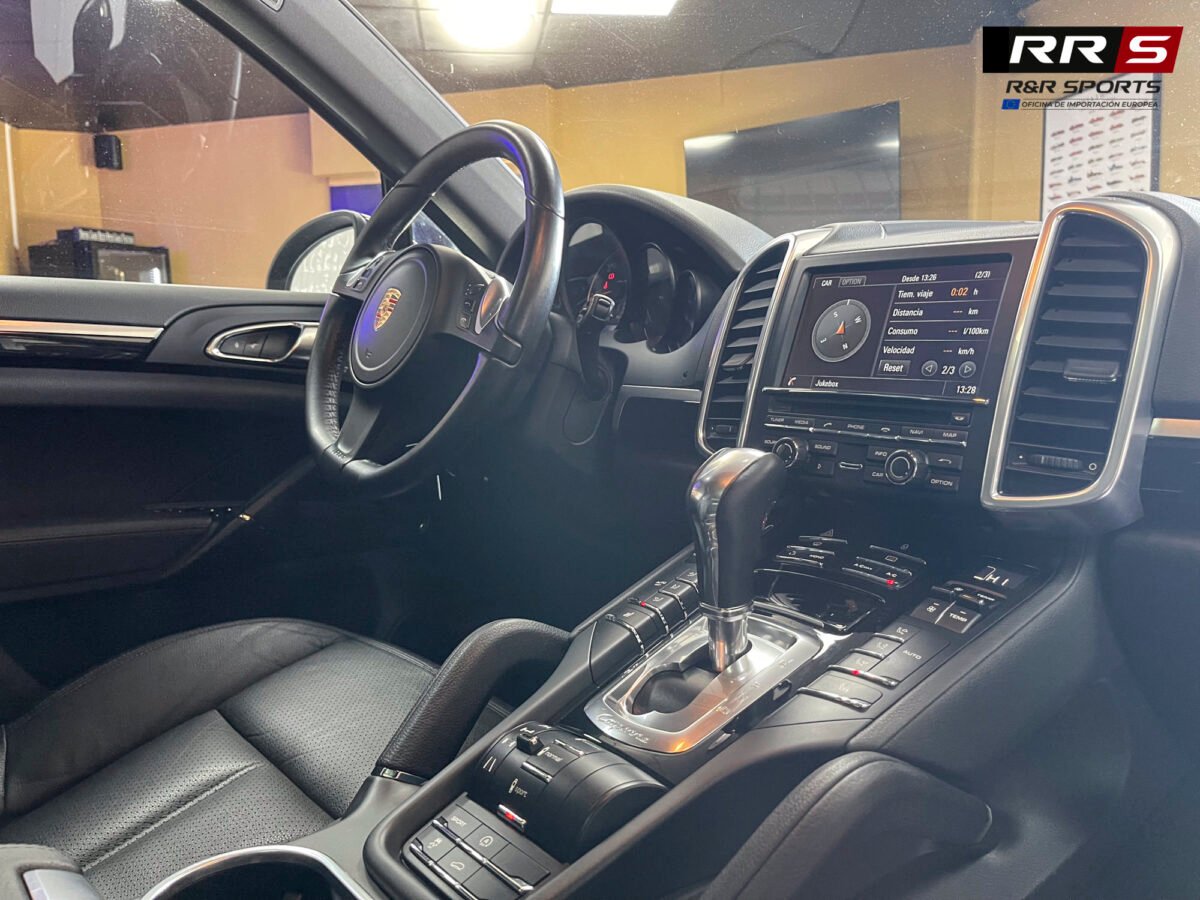 PORSCHE Cayenne 3.0 V6