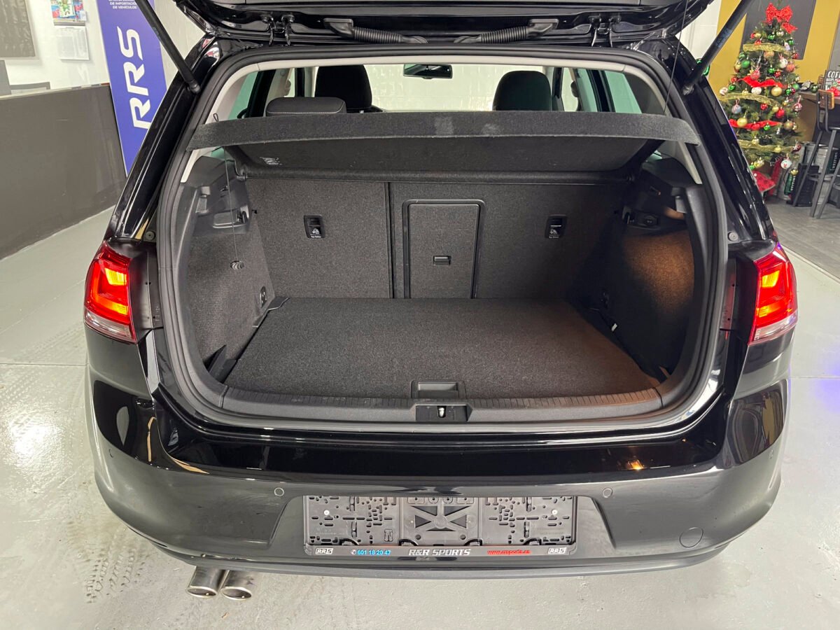 VOLKSWAGEN Golf Sport 2.0 TDI 4MOTION