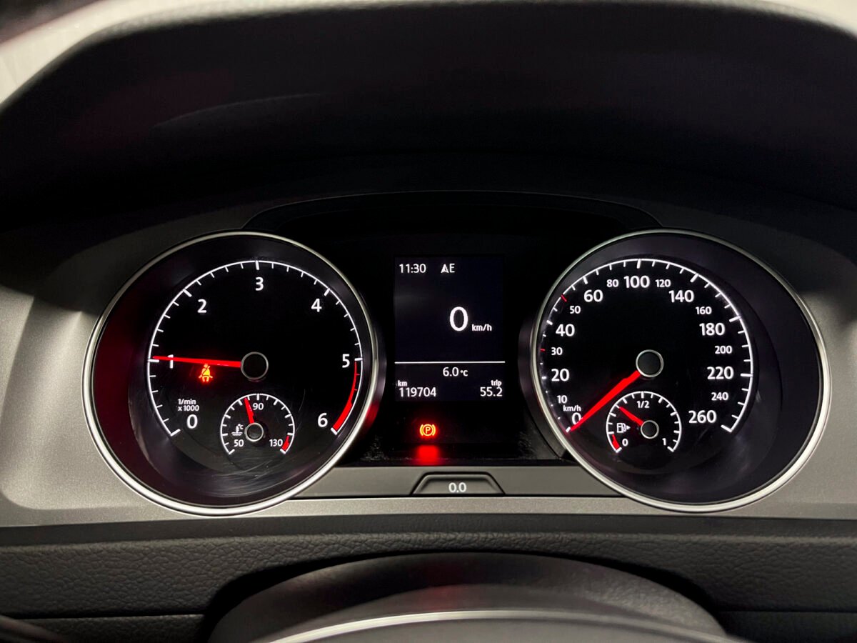 VOLKSWAGEN Golf Sport 2.0 TDI 4MOTION