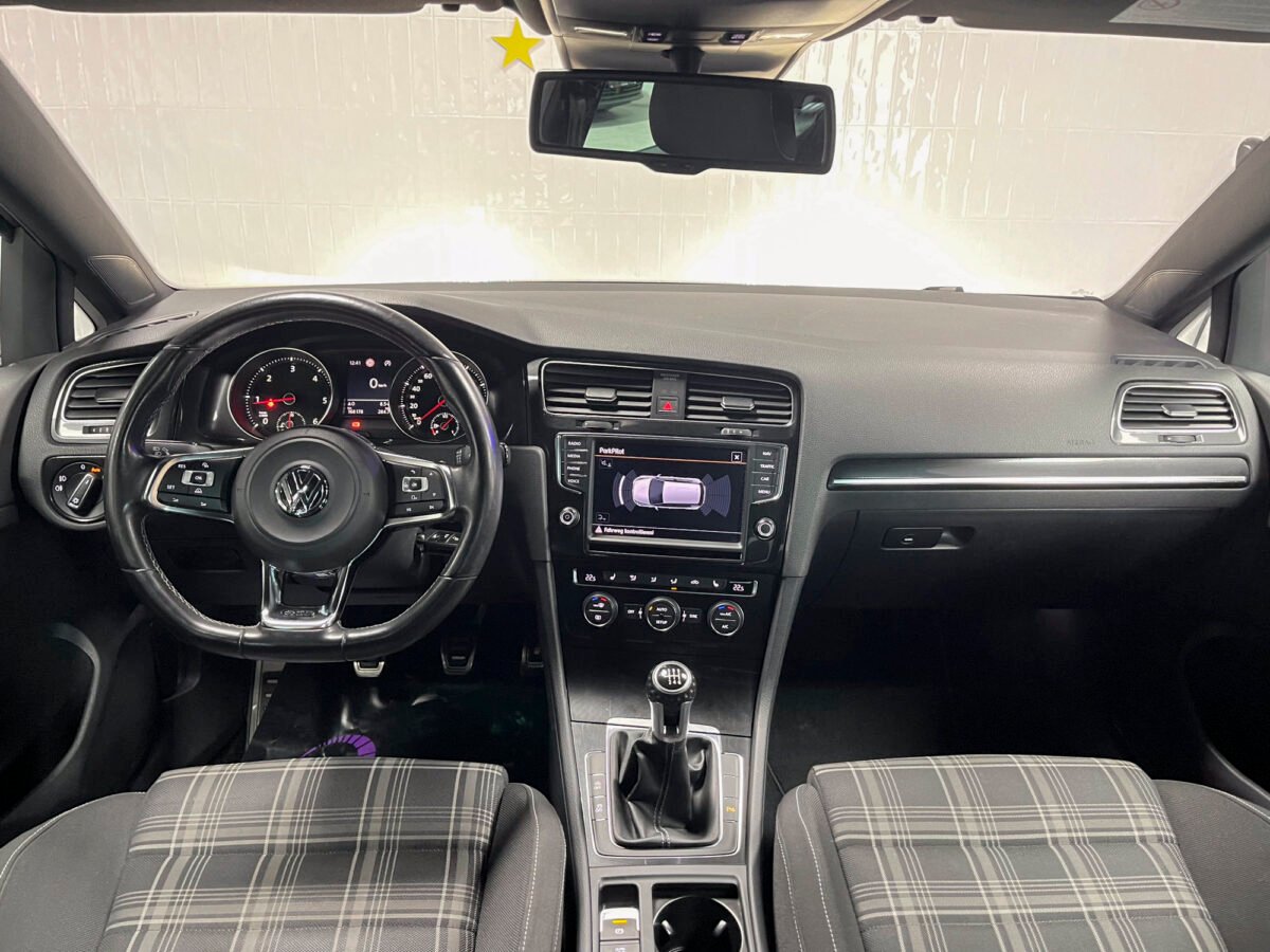 VOLKSWAGEN Golf 2.0 TDI GTD 