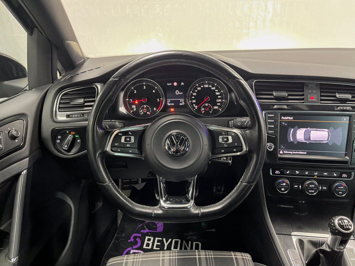 VOLKSWAGEN Golf 2.0 TDI GTD 