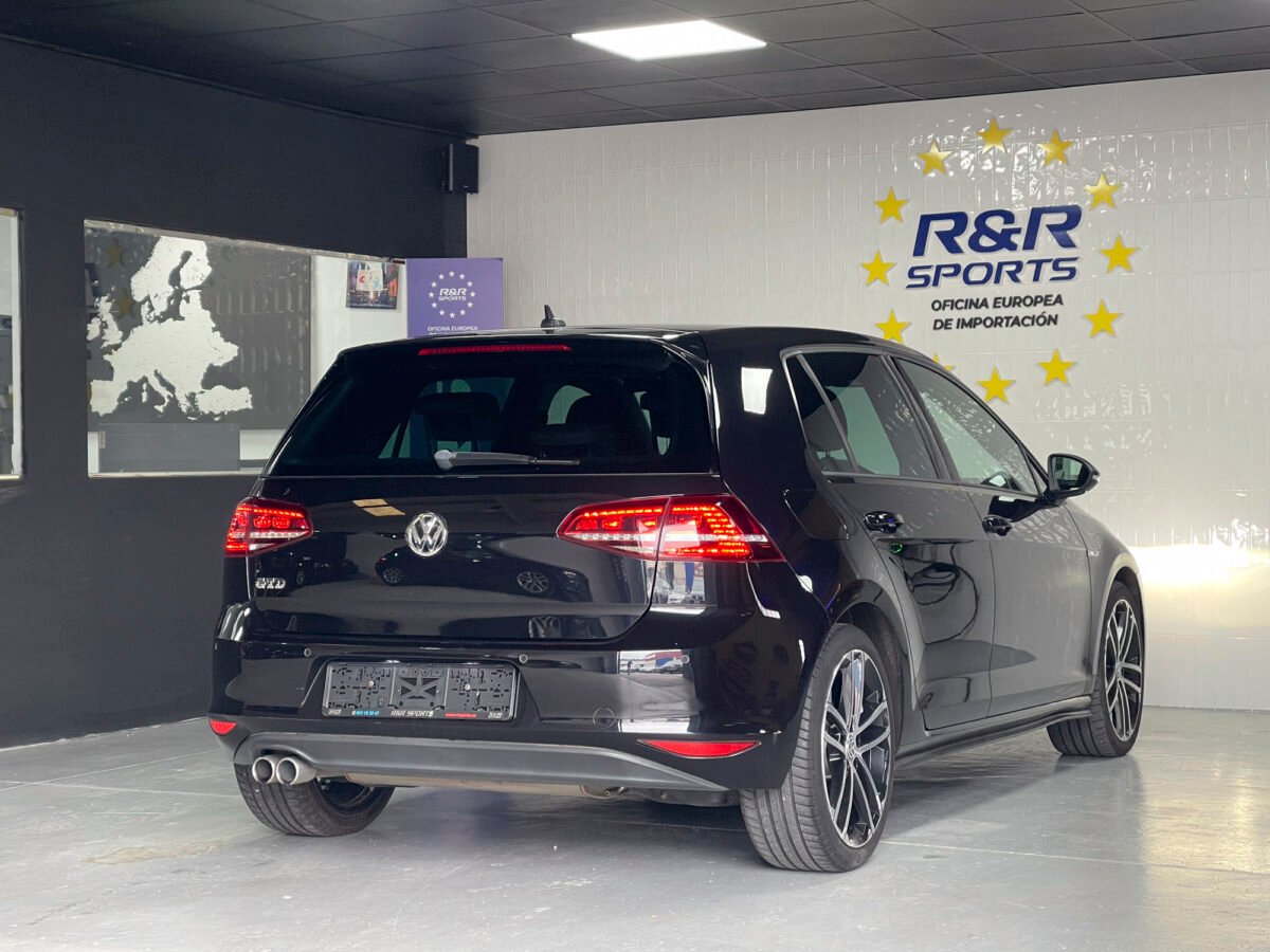 VOLKSWAGEN Golf 2.0 TDI GTD 