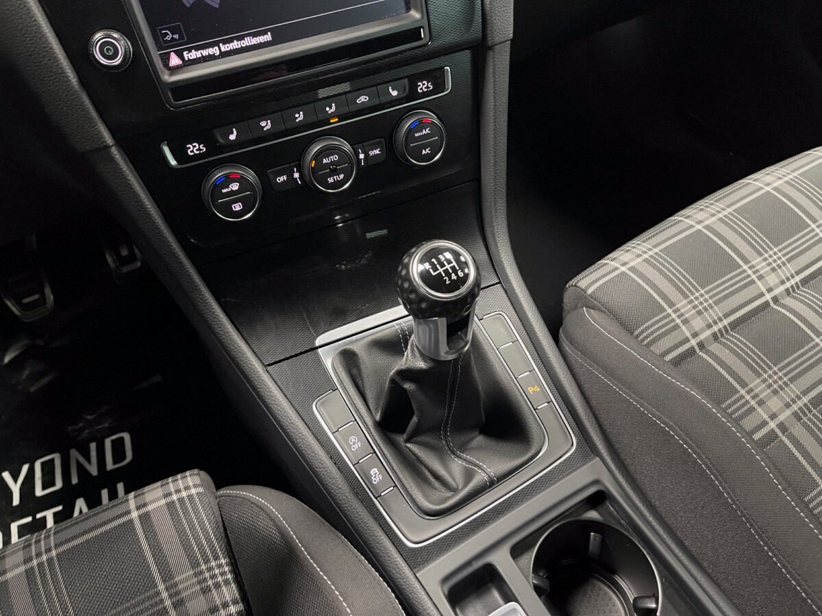 VOLKSWAGEN Golf 2.0 TDI GTD 