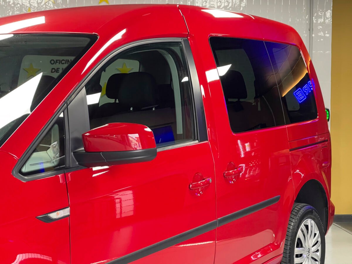 VOLKSWAGEN Caddy TRENDLINE 4MOTION