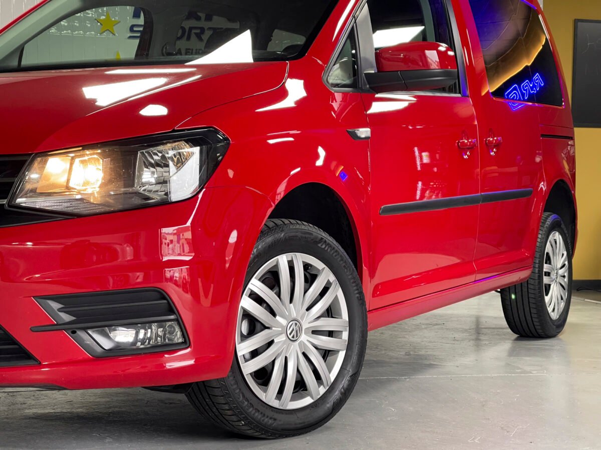 VOLKSWAGEN Caddy TRENDLINE 4MOTION
