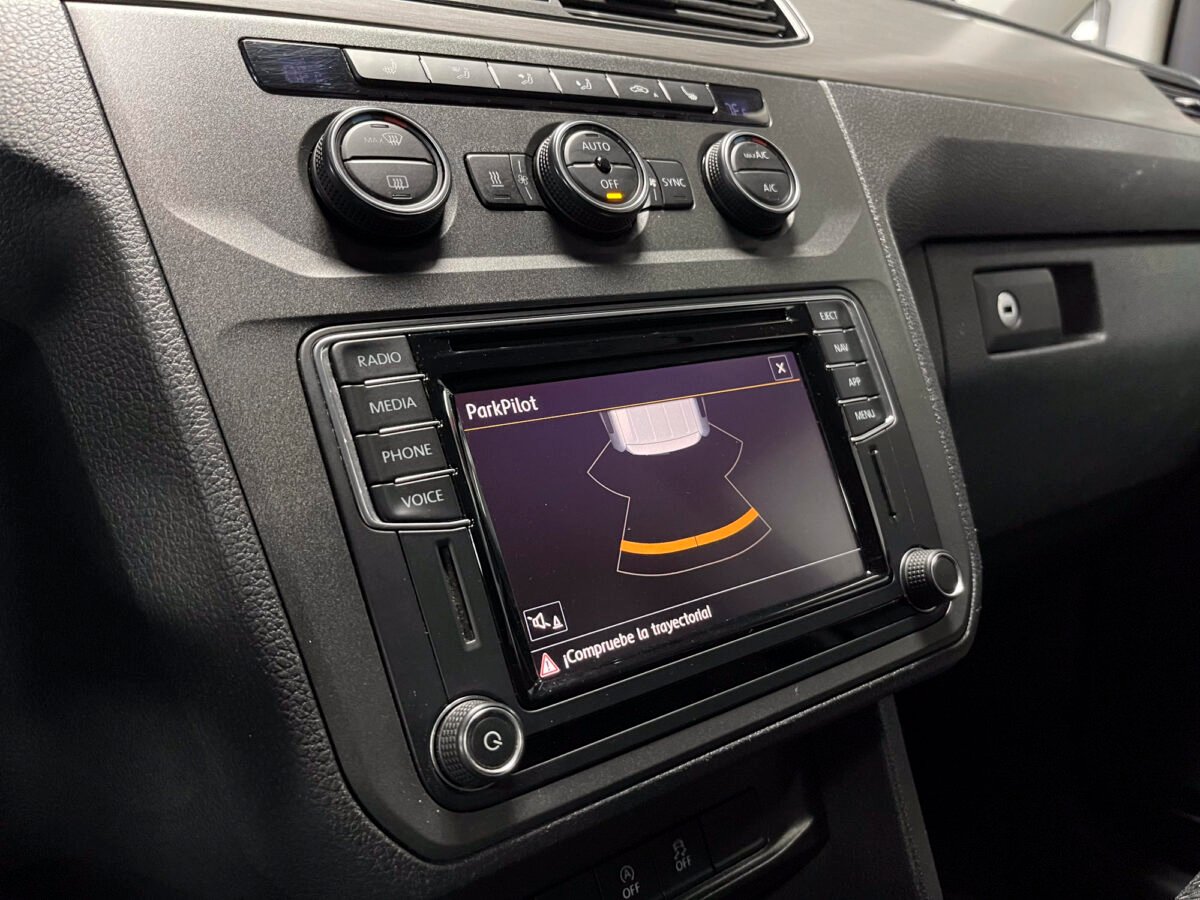 VOLKSWAGEN Caddy TRENDLINE 4MOTION