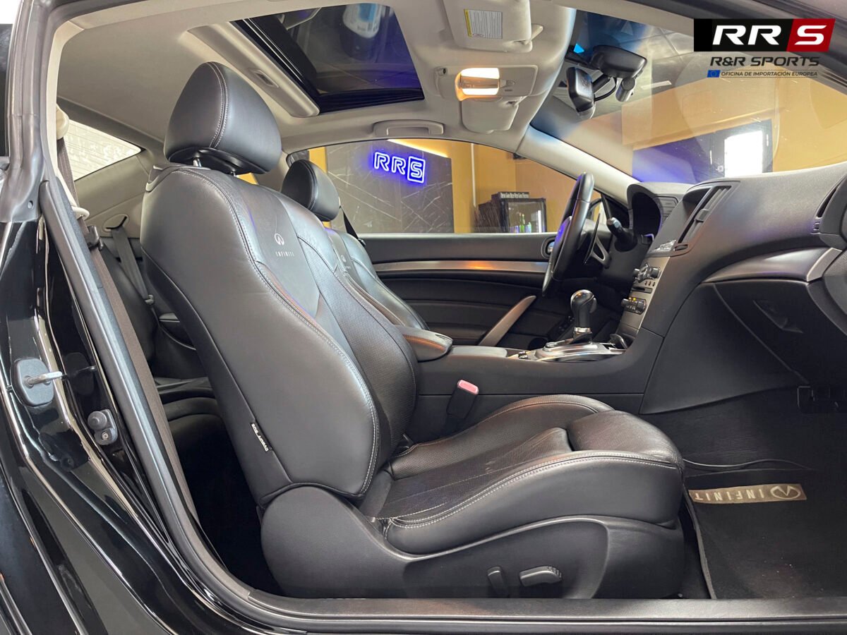 INFINITI G37 S V6 