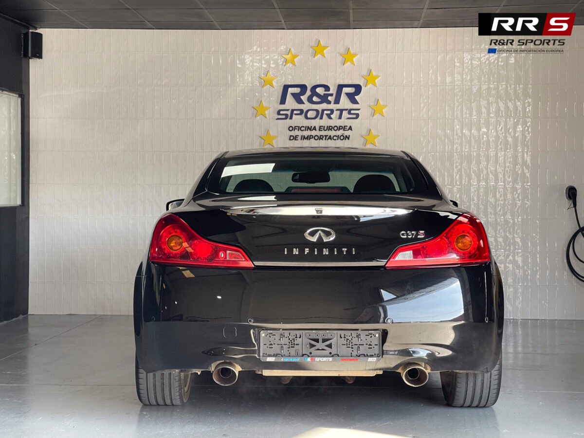 INFINITI G37 S V6 