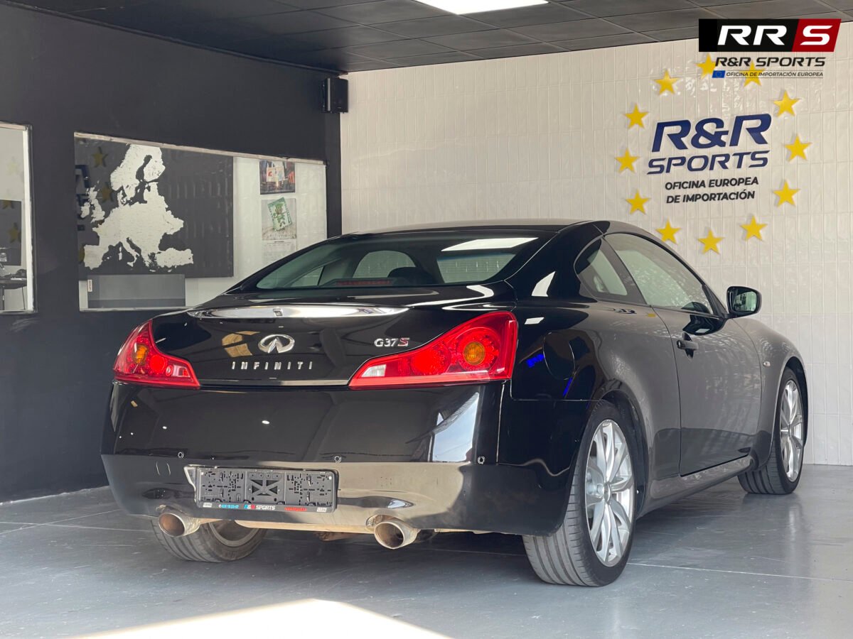 INFINITI G37 S V6 