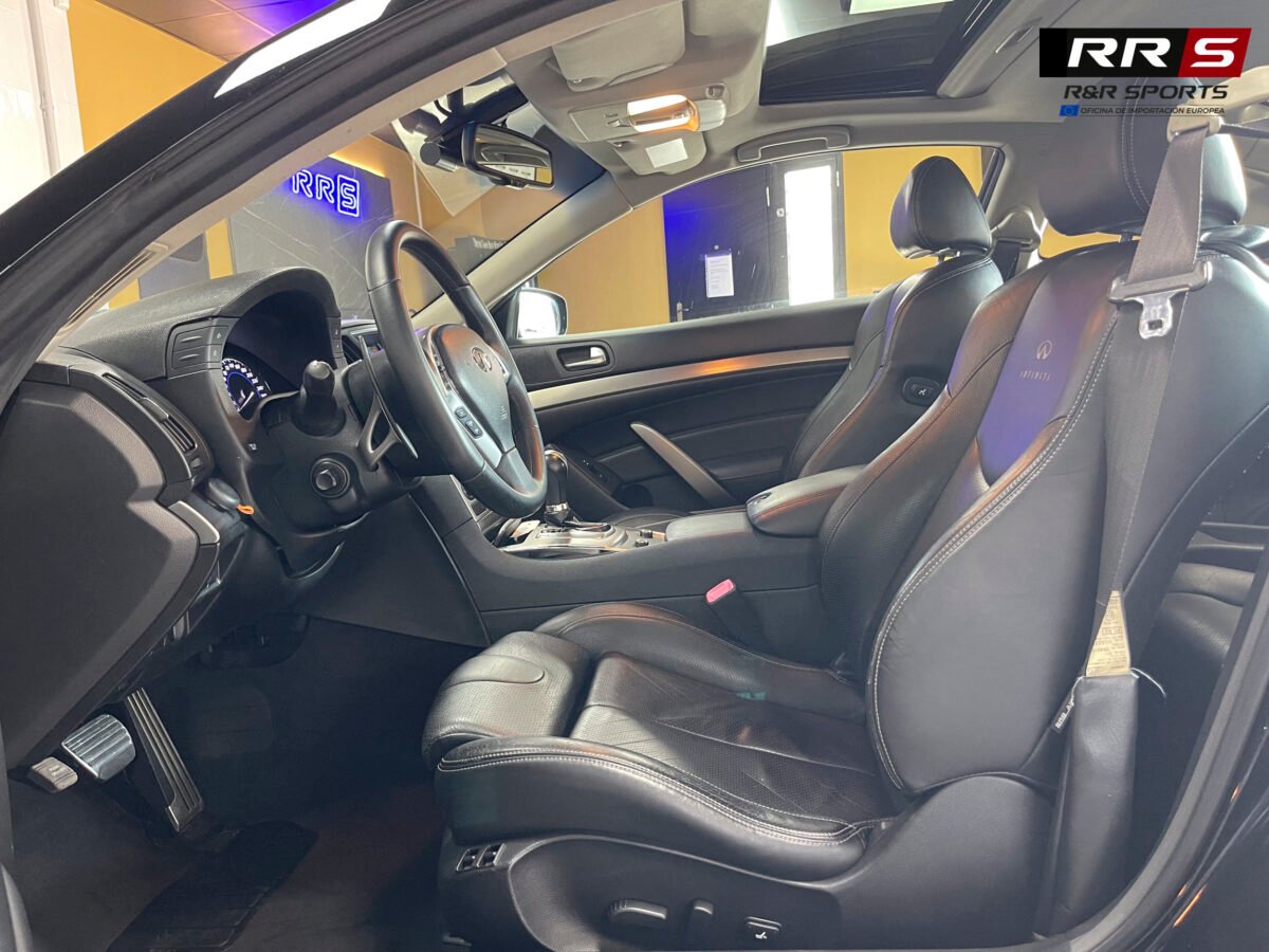 INFINITI G37 S V6 