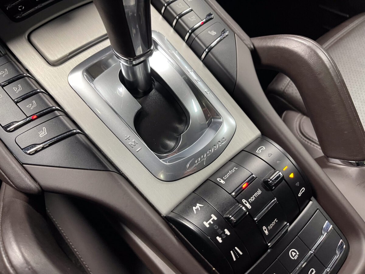 PORSCHE Cayenne 3.0 TDI 