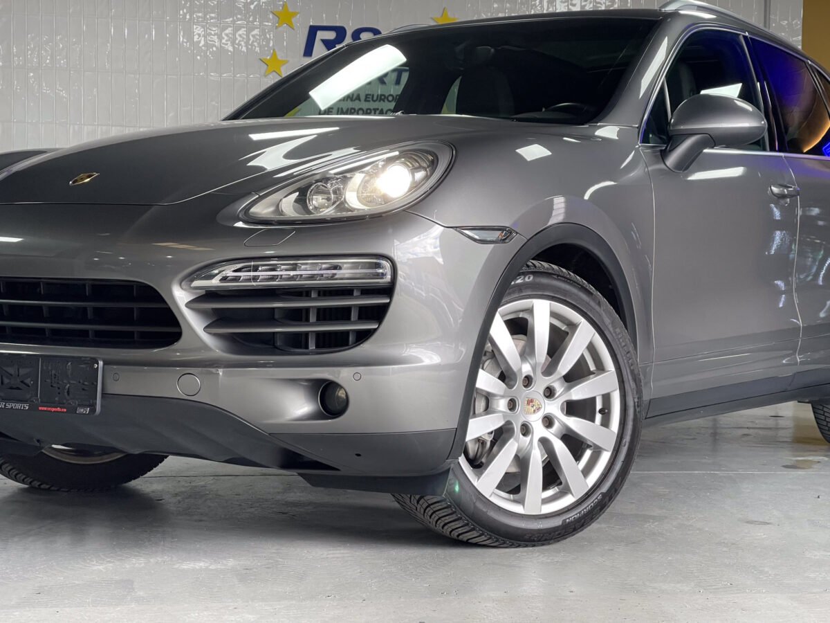 PORSCHE Cayenne 3.0 TDI 