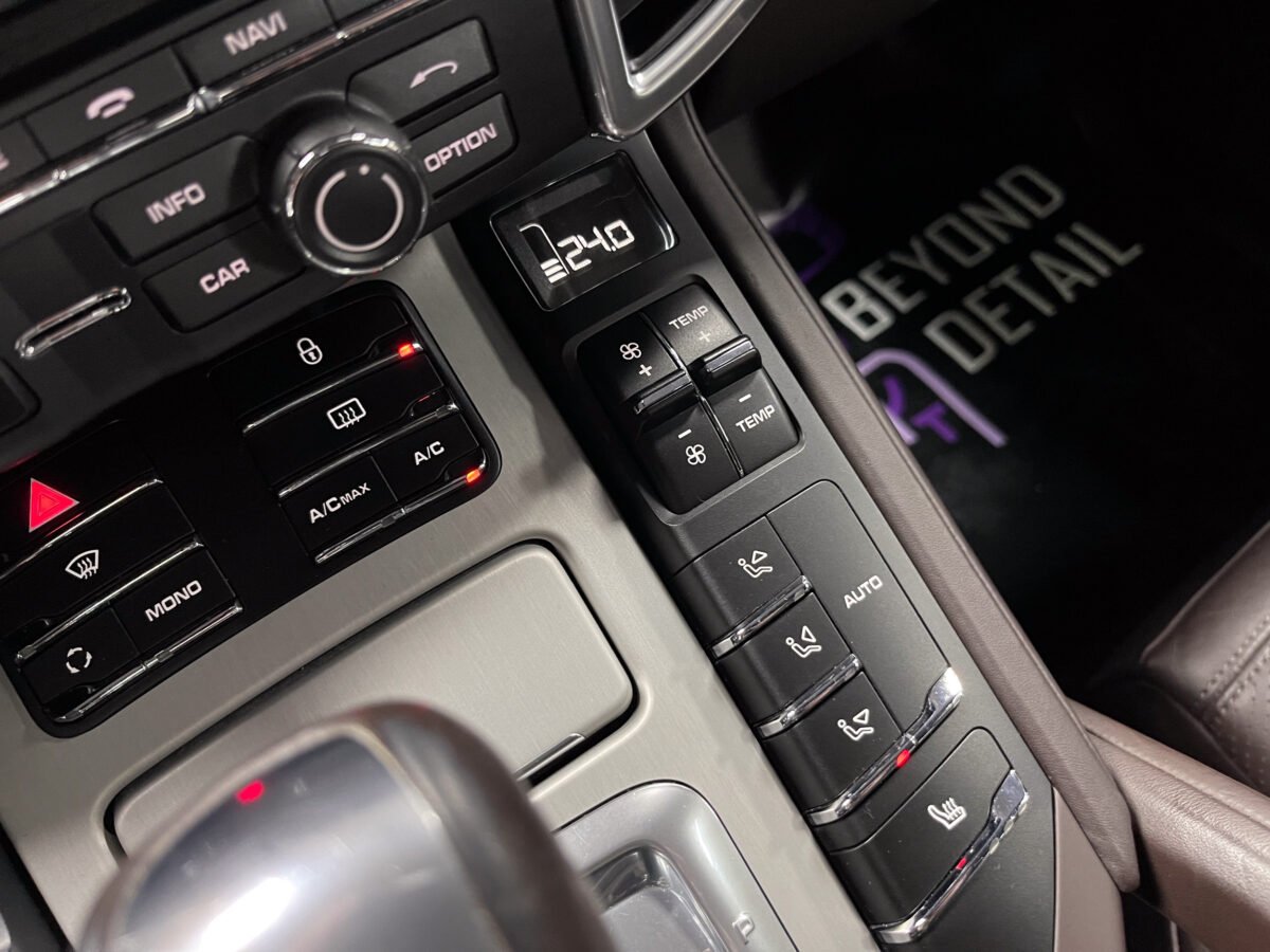 PORSCHE Cayenne 3.0 TDI 