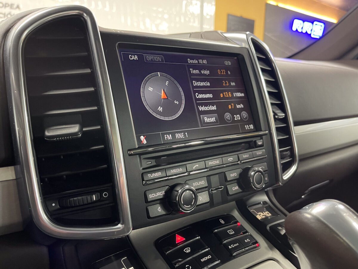 PORSCHE Cayenne 3.0 TDI 