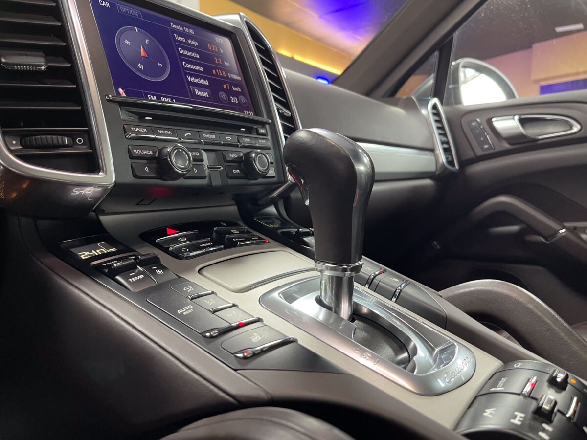 PORSCHE Cayenne 3.0 TDI 