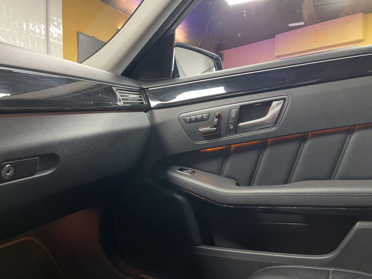 MERCEDES-BENZ Clase E 300 Hybrid Bluetec Avantgarde