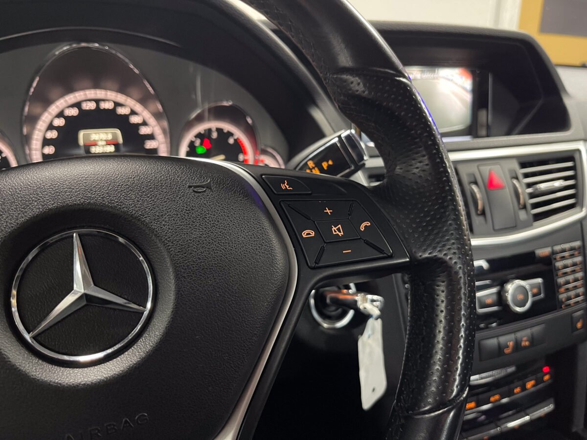 MERCEDES-BENZ Clase E 300 Hybrid Bluetec Avantgarde
