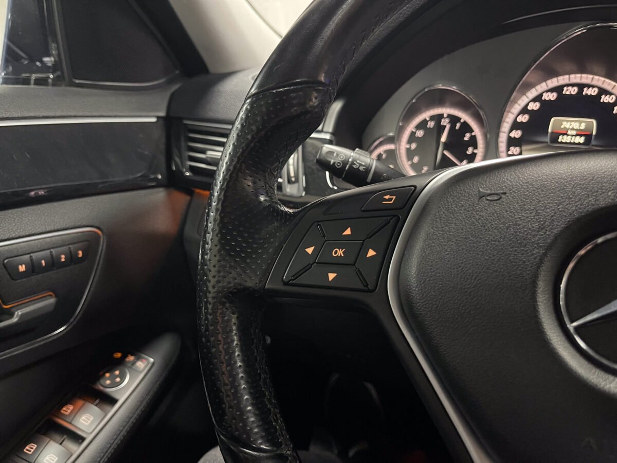 MERCEDES-BENZ Clase E 300 Hybrid Bluetec Avantgarde