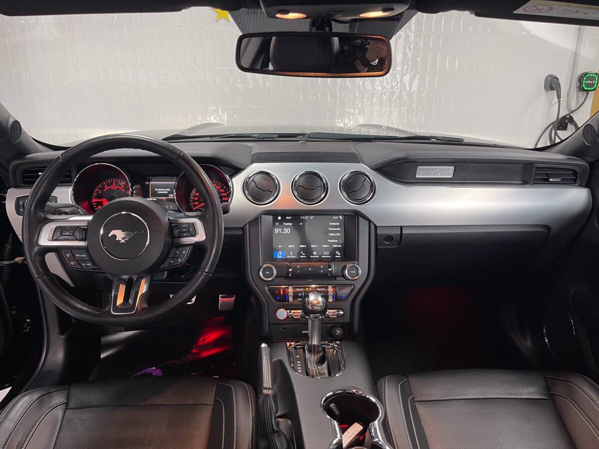 FORD Mustang 2.3 Ecoboost Performance 