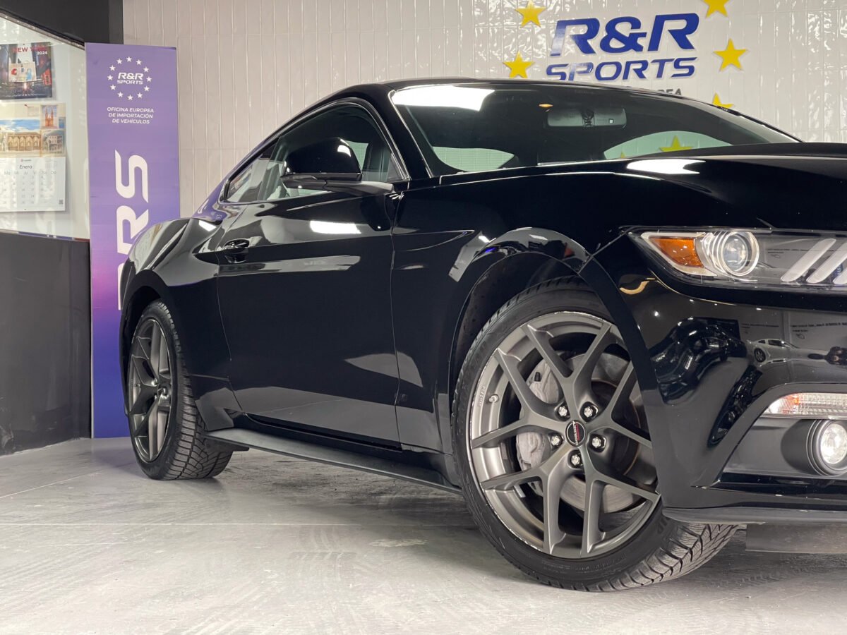 FORD Mustang 2.3 Ecoboost Performance 