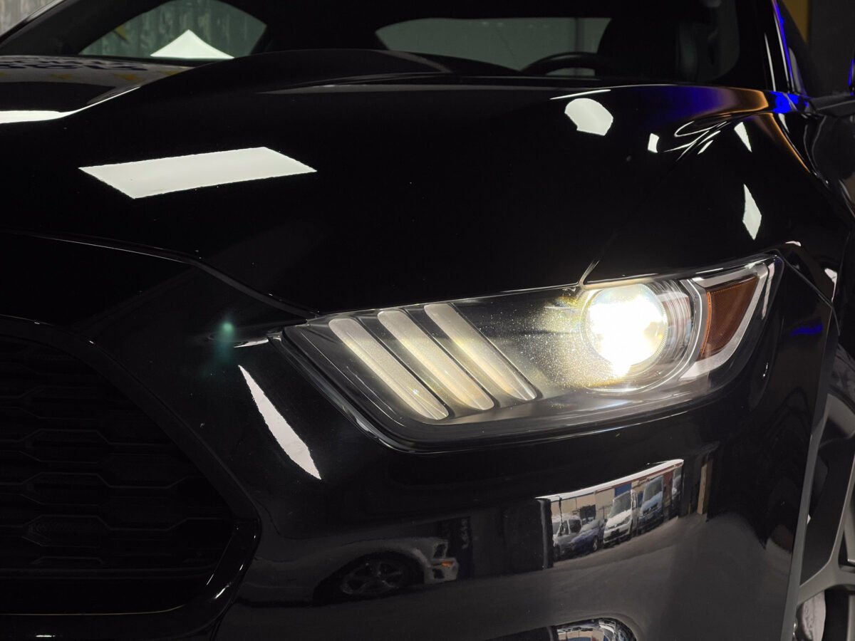 FORD Mustang 2.3 Ecoboost Performance 