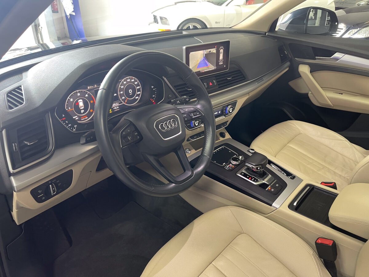 AUDI Q5 2.0 TDI Quattro Sline 