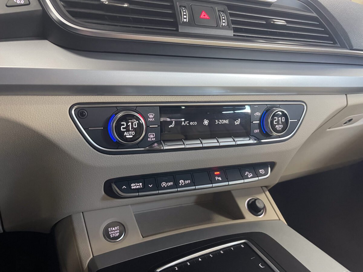 AUDI Q5 2.0 TDI Quattro Sline 