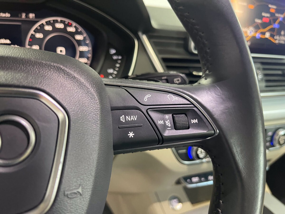 AUDI Q5 2.0 TDI Quattro Sline 