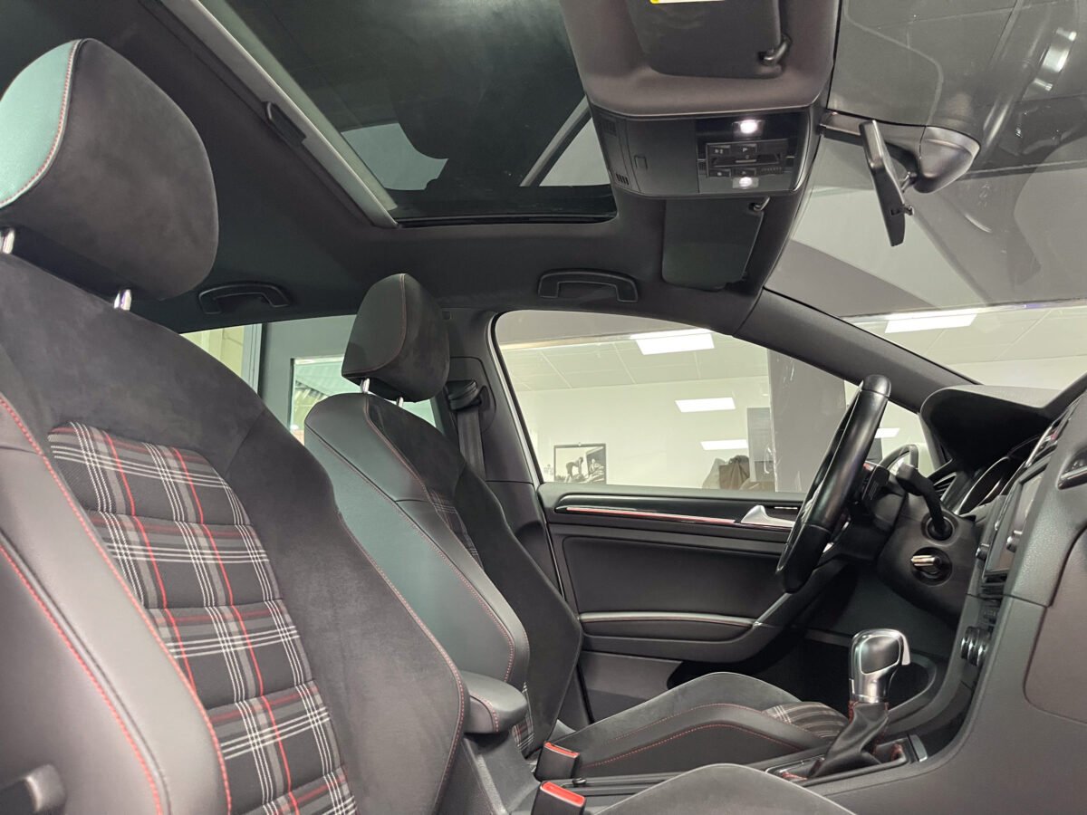 VOLKSWAGEN Golf 2.0 TFSI GTI PERFORMANCE