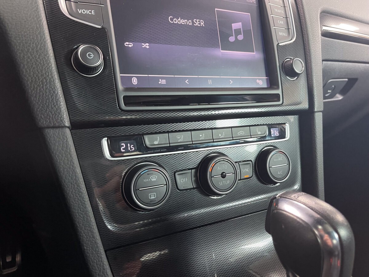 VOLKSWAGEN Golf 2.0 TFSI GTI PERFORMANCE