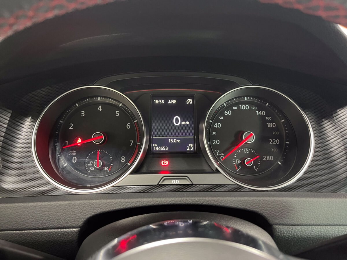 VOLKSWAGEN Golf 2.0 TFSI GTI PERFORMANCE