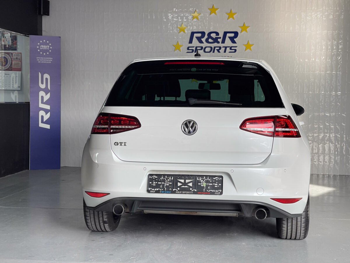 VOLKSWAGEN Golf 2.0 TFSI GTI PERFORMANCE