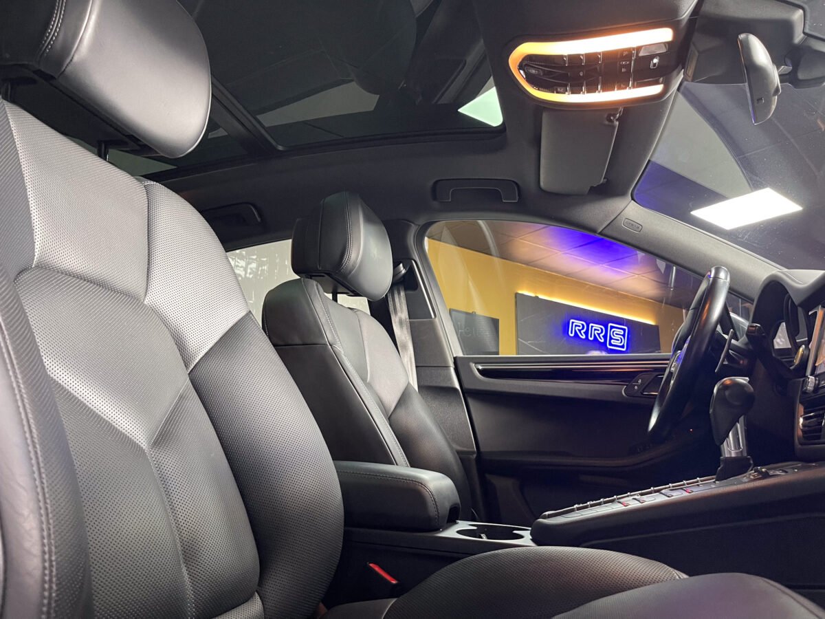 PORSCHE Macan S